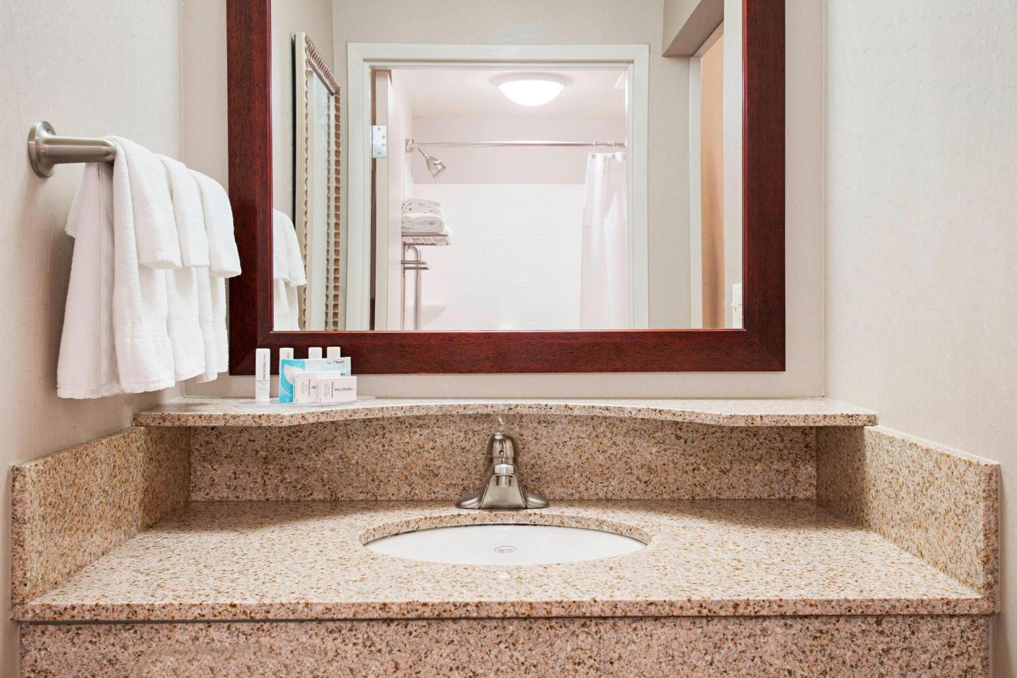 Springhill Suites By Marriott Wheeling Triadelphia Area Εξωτερικό φωτογραφία